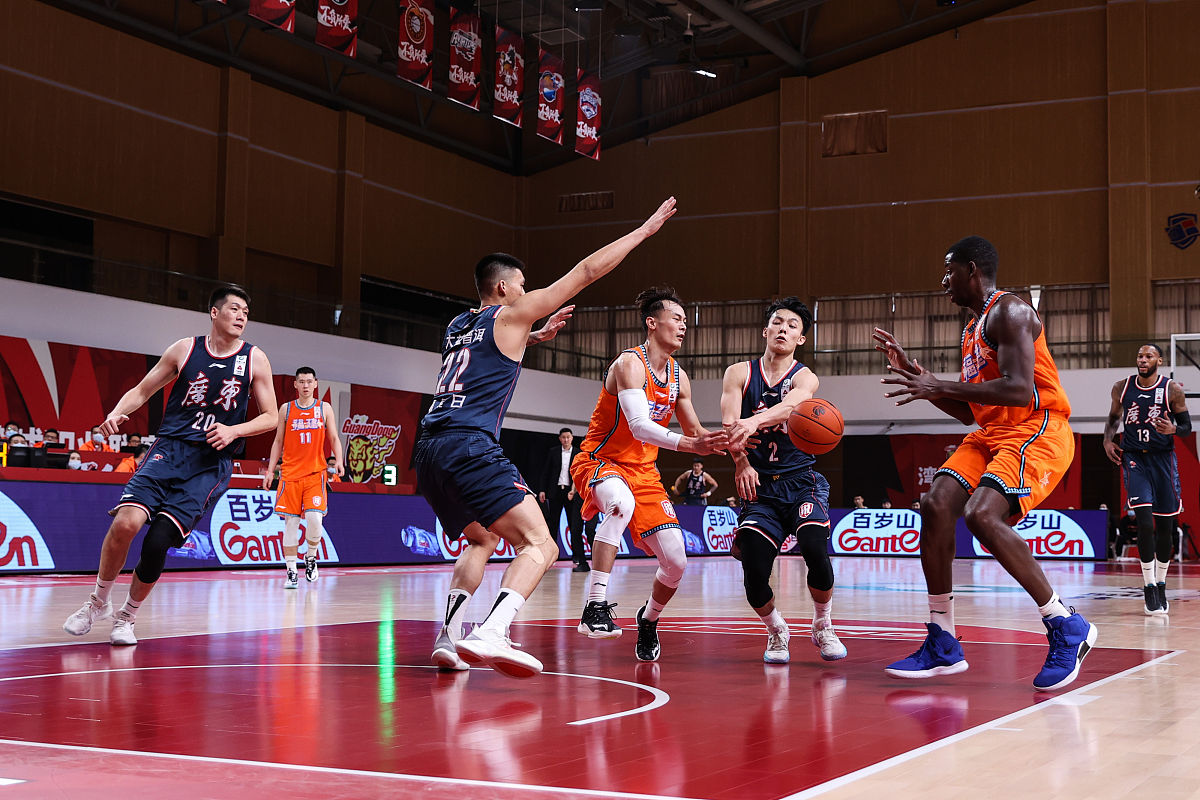 C7娱乐中国-主教练布置战术得力，球队连胜气势如虹的简单介绍